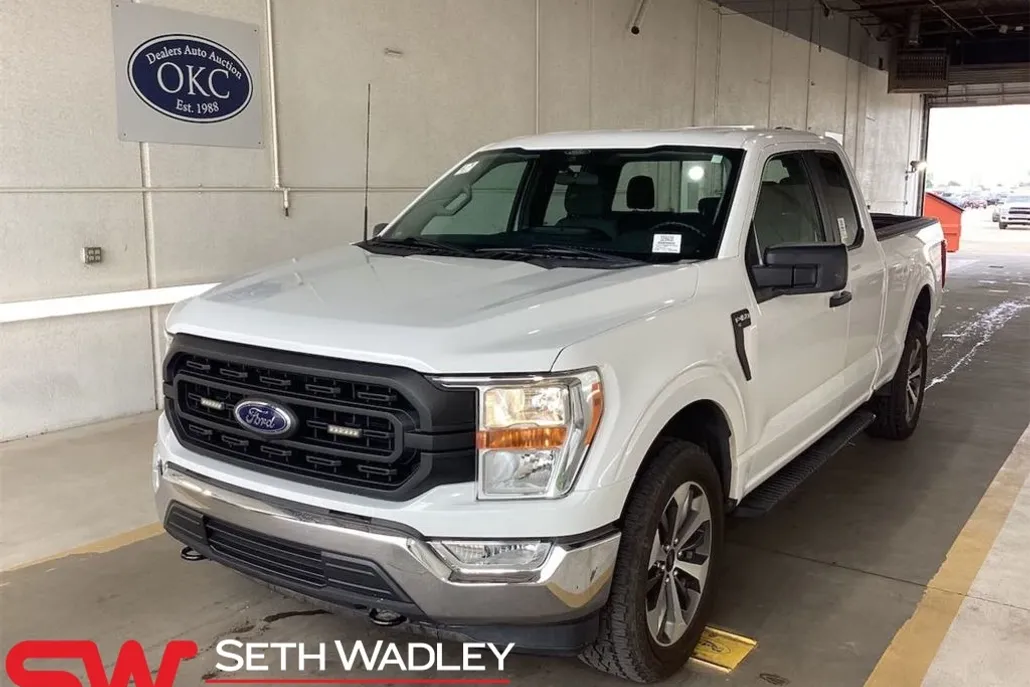 2021 Ford F-150 XL photo 1