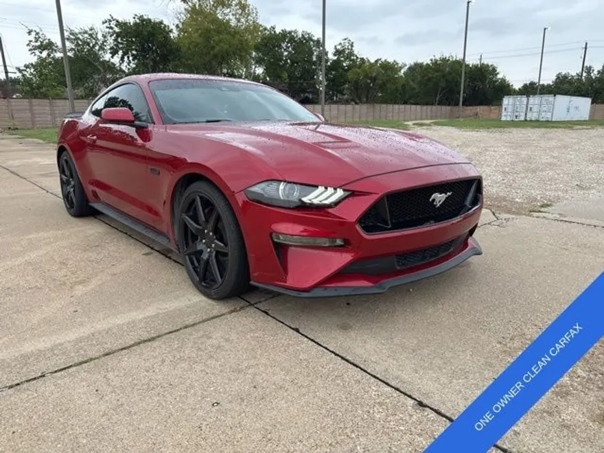 2021 Ford Mustang GT photo 1