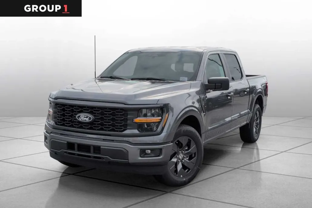 2025 Ford F-150 STX photo 1