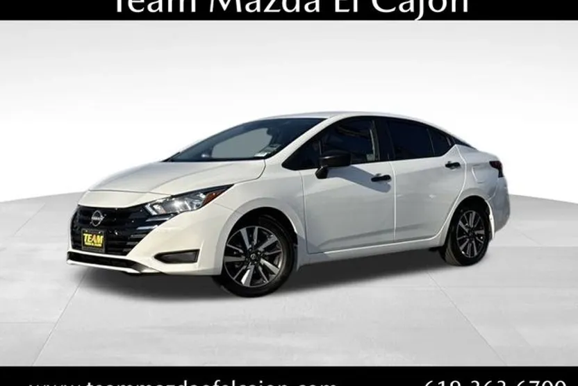 2024 Nissan Versa 1.6 S photo 1