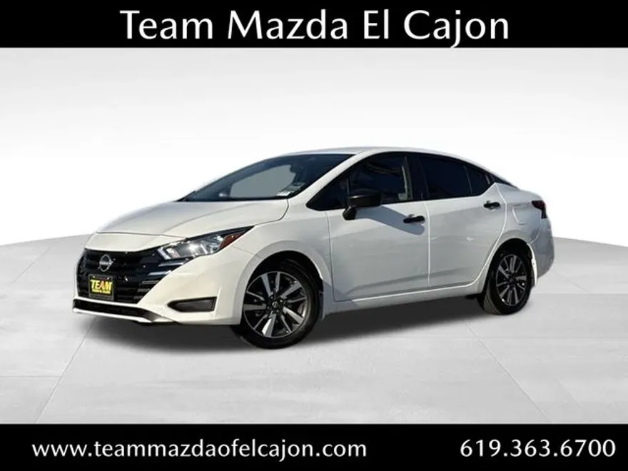 2024 Nissan Versa 1.6 S photo 1