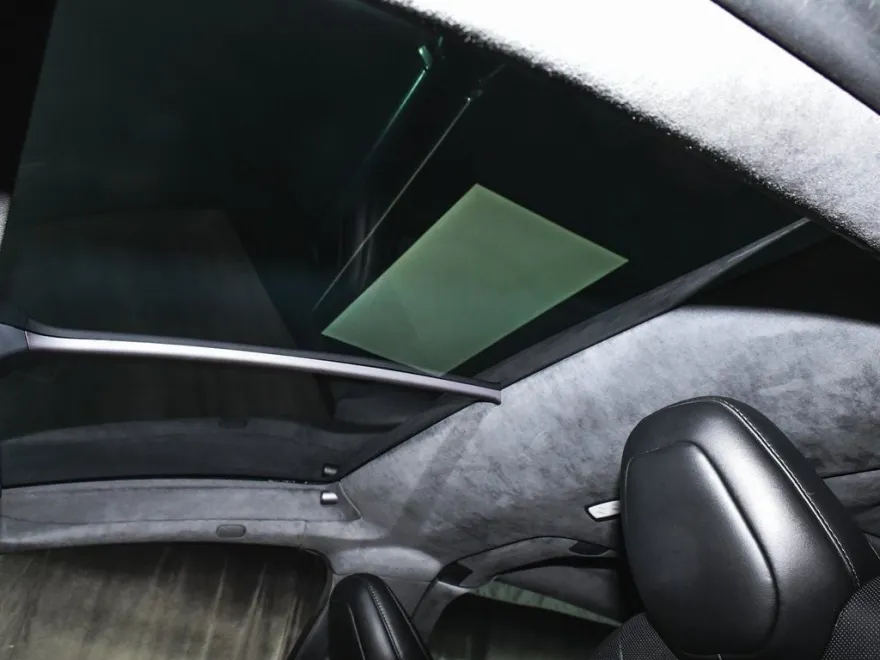2024 Tesla Model X photo 33