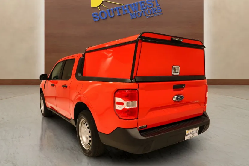 2022 Ford Maverick XL photo 1