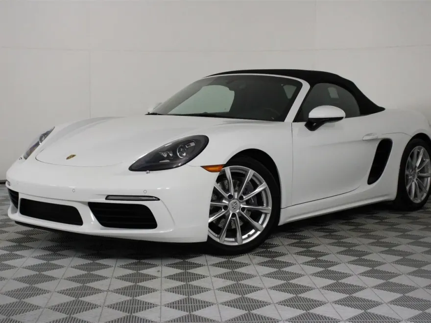 2025 Porsche Boxster photo 1