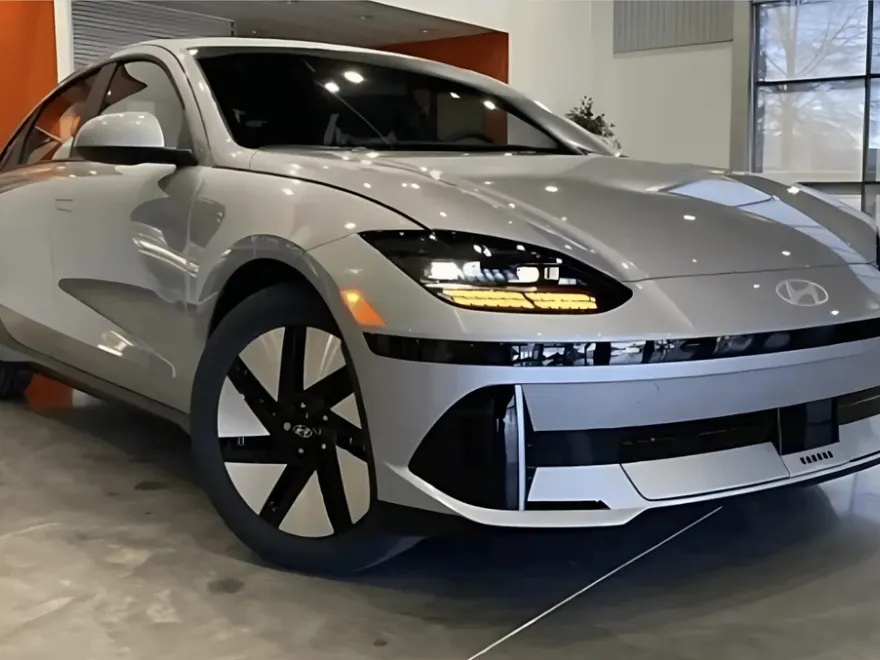 2025 Hyundai Ioniq 6 SE photo 1