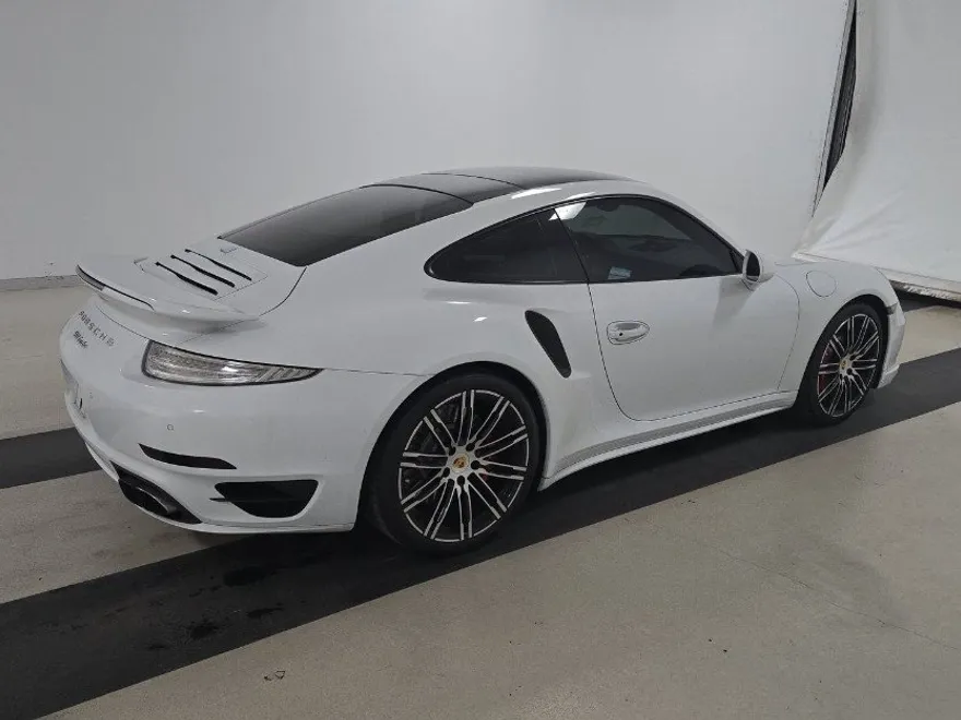 2016 Porsche 911 Turbo photo 1