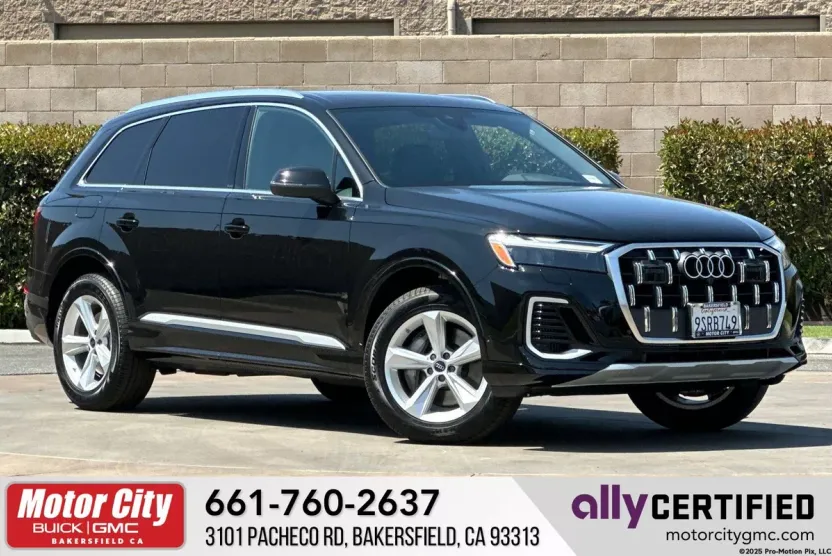 2025 Audi Q7 Premium photo 1