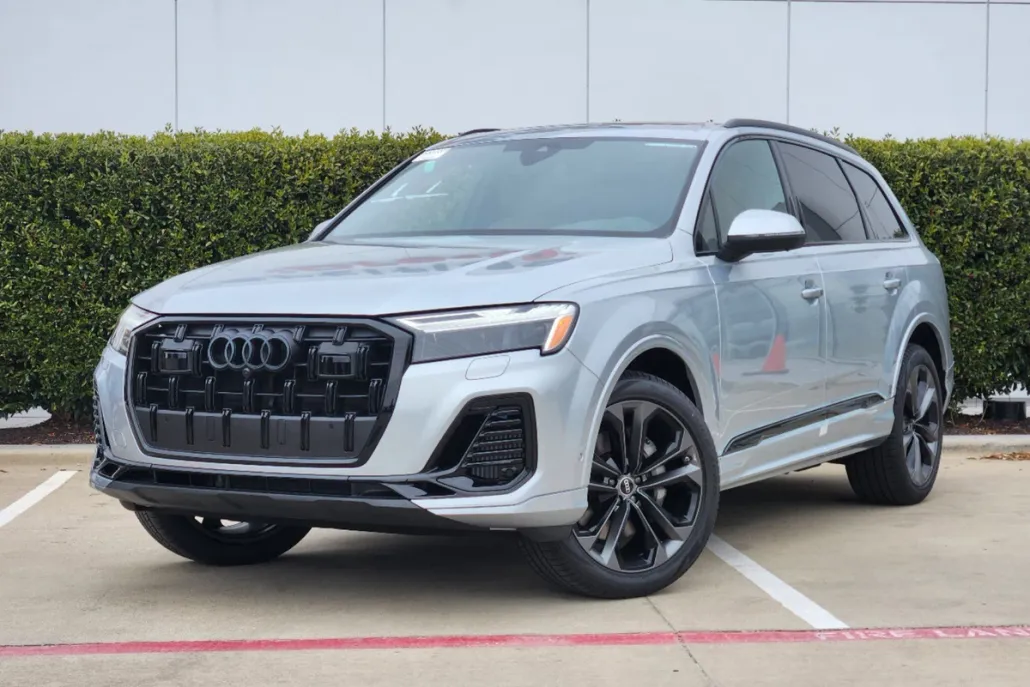 2025 Audi Q7 Premium Plus photo 1