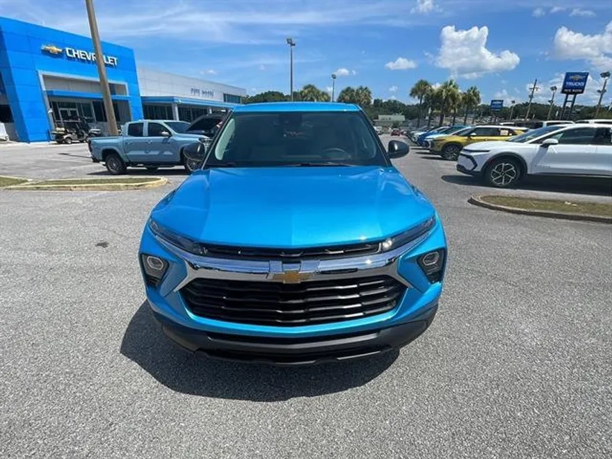 2026 Chevrolet Trailblazer LS photo 1