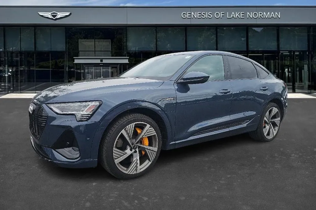 2023 Audi e-tron Sportback S line Prestige photo 1