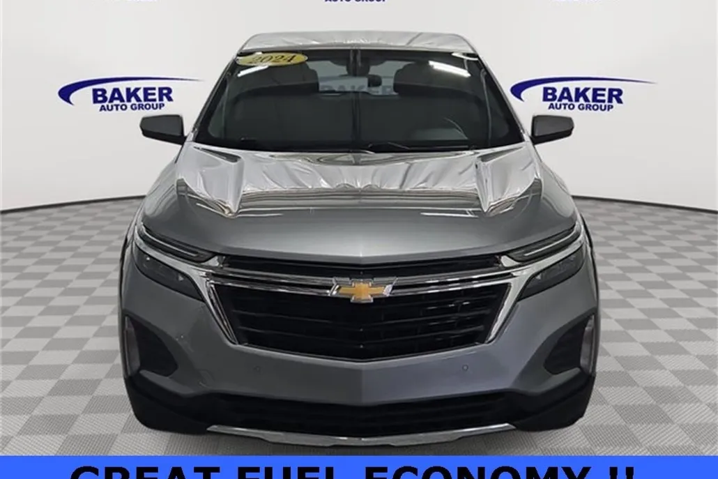 2024 Chevrolet Equinox LT photo 1