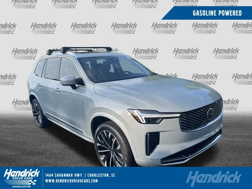 2025 Volvo XC90 Core photo 1