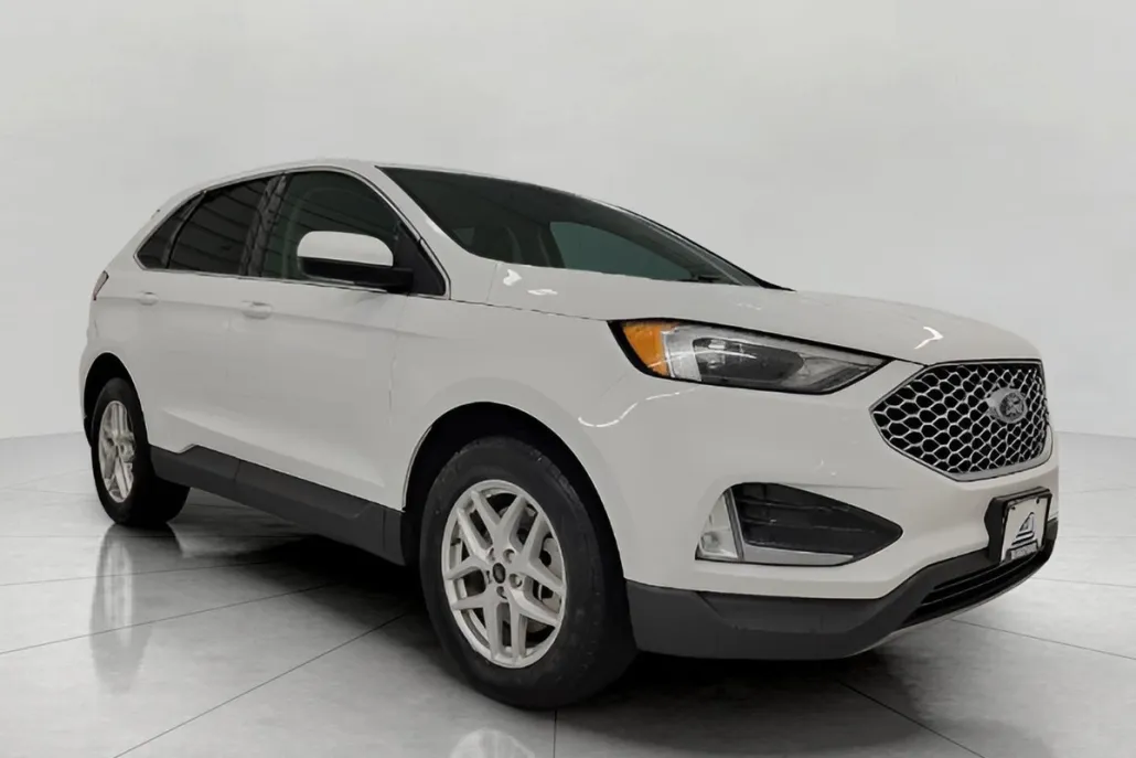 2023 Ford Edge SEL photo 1