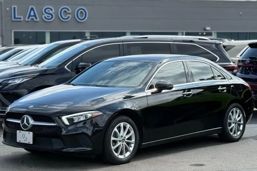 2019 Mercedes Benz A 220 photo 1