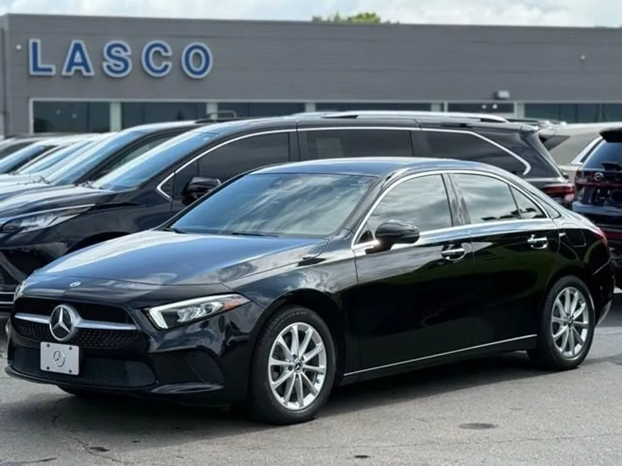 2019 Mercedes Benz A 220 photo 1