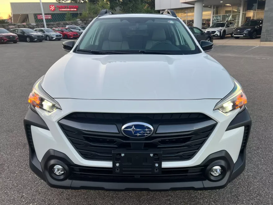 2025 Subaru Outback Premium photo 1