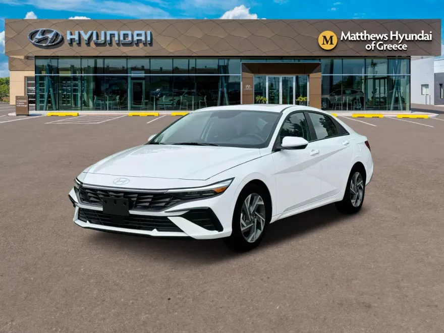 2025 Hyundai Elantra SEL Convenience photo 1