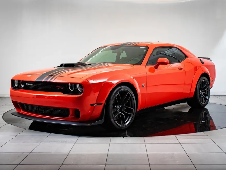 2022 Dodge Challenger R/T Scat Pack Widebody photo 1