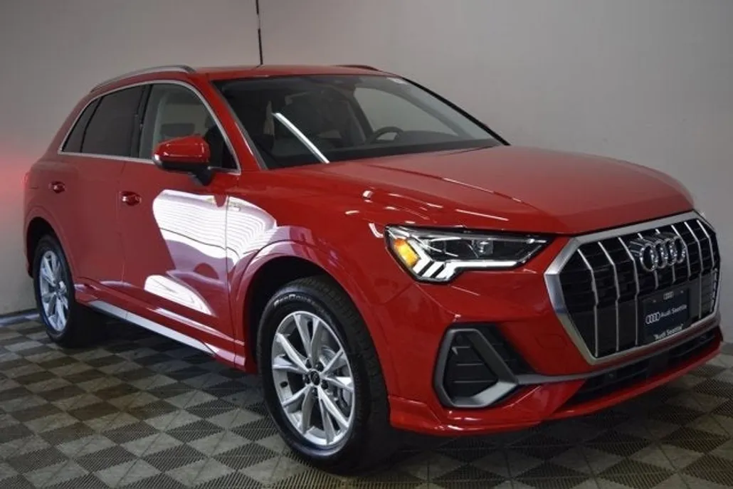 2025 Audi Q3 S line Premium Plus photo 1