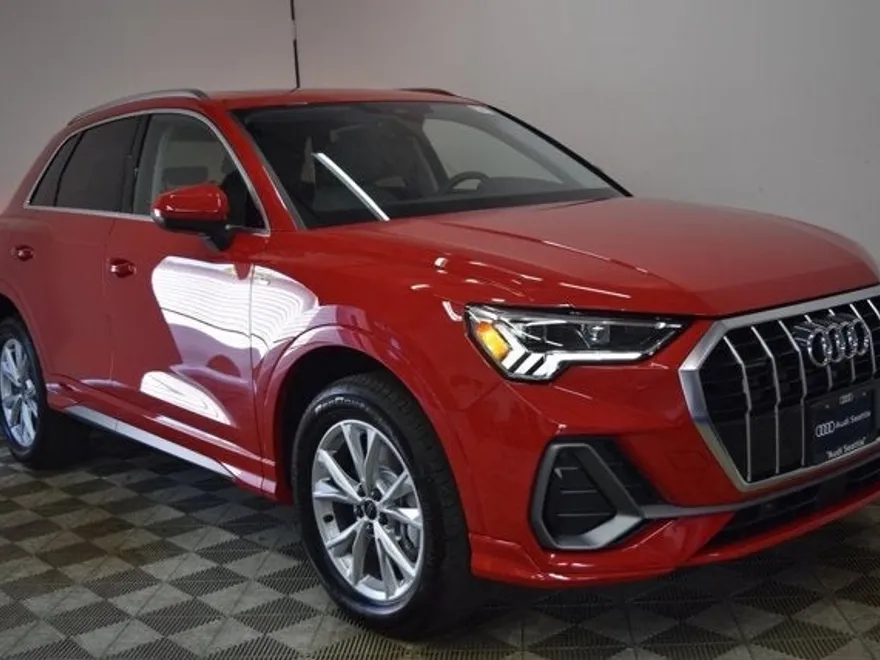 2025 Audi Q3 S line Premium Plus photo 1