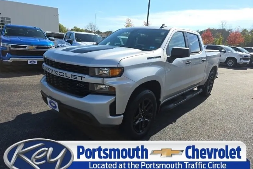 2022 Chevrolet Silverado 1500 Custom photo 1
