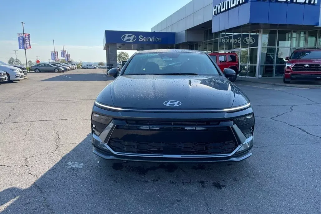 2026 Hyundai Sonata SE photo 1