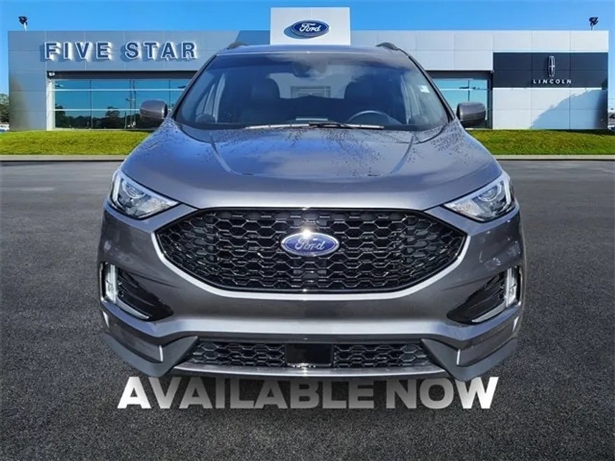 2022 Ford Edge ST photo 2