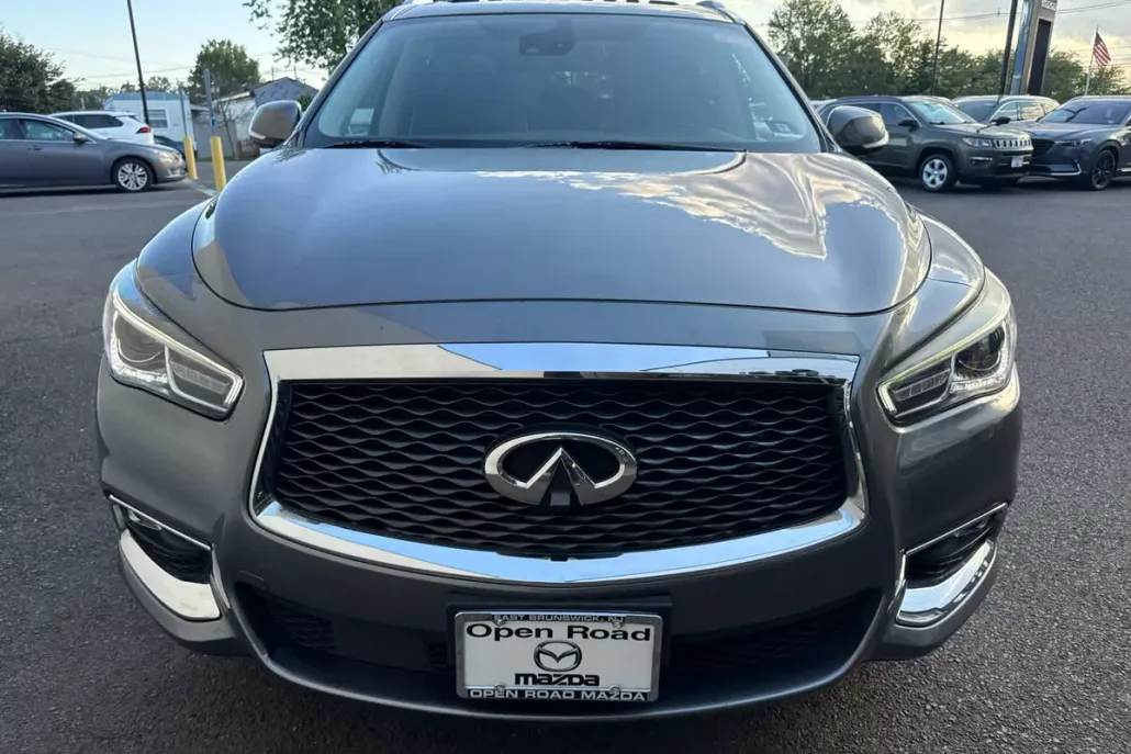 2019 Infiniti QX60 Luxe AWD photo 1