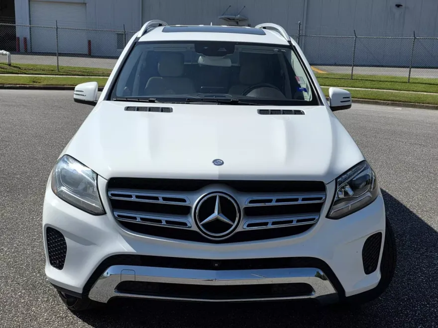 2017 Mercedes Benz GLS 450 4MATIC photo 1