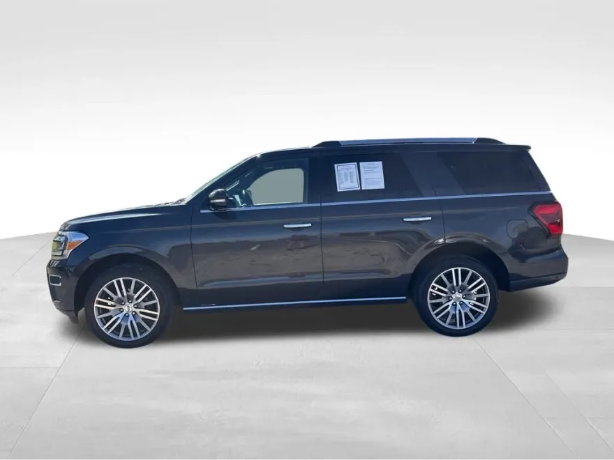 2022 Ford Expedition Limited photo 1