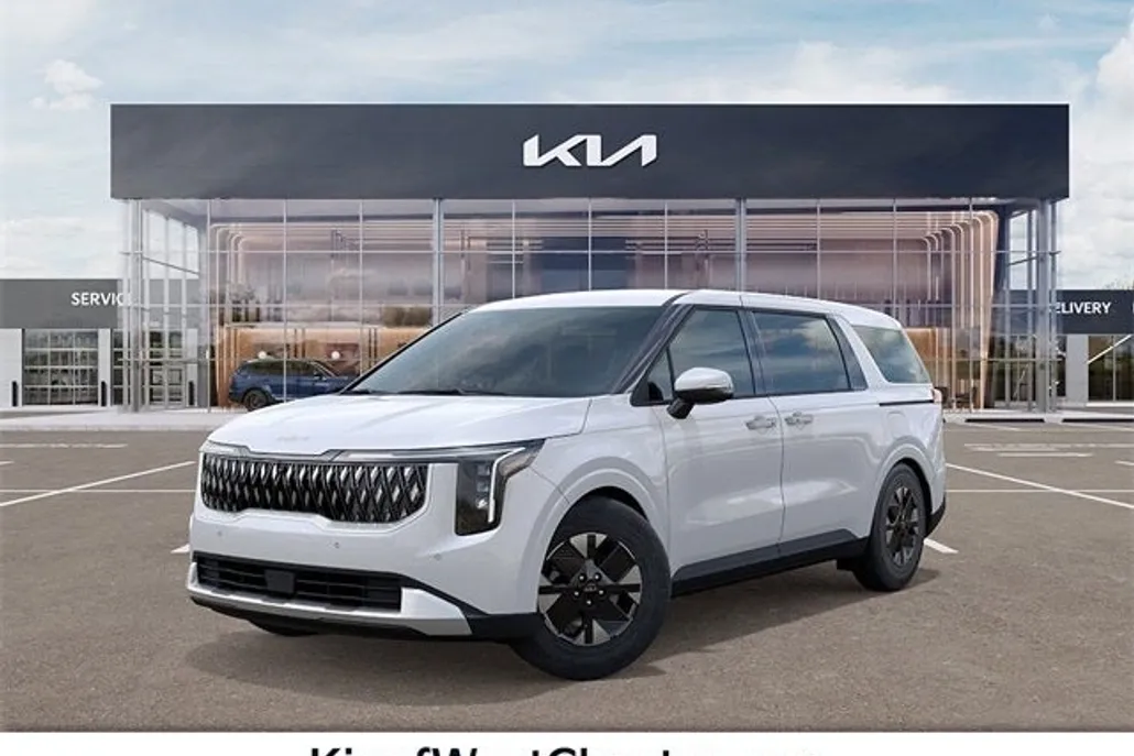 2025 Kia Carnival LXS photo 1