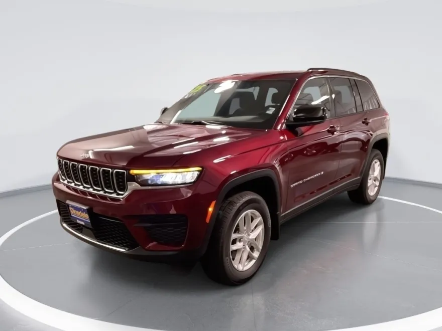 2025 Jeep Grand Cherokee Laredo X photo 1