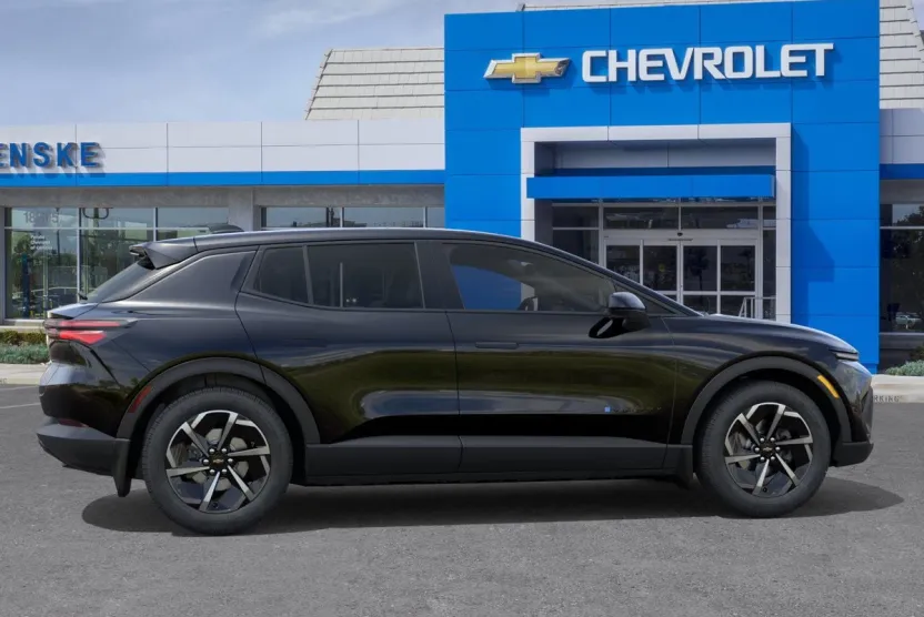 2026 Chevrolet Equinox EV 1LT photo 1