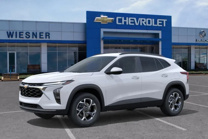 2026 Chevrolet Trax LT photo 1
