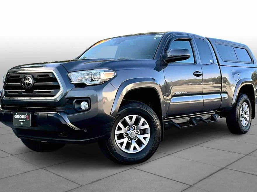 2018 Toyota Tacoma SR5 TRD Sport photo 1