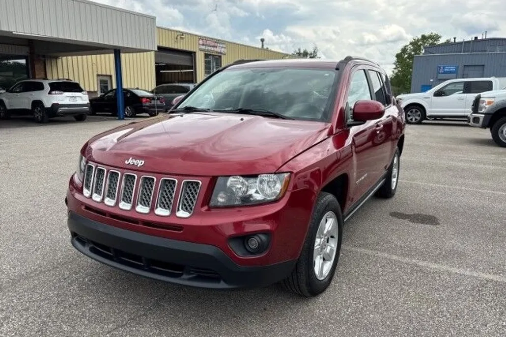 2017 Jeep Compass Latitude photo 1