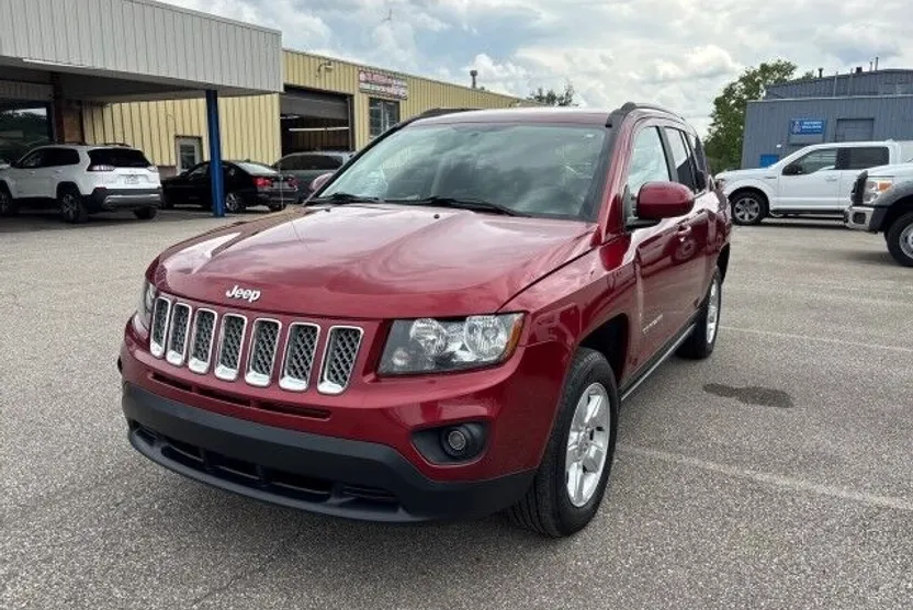 2017 Jeep Compass Latitude photo 1