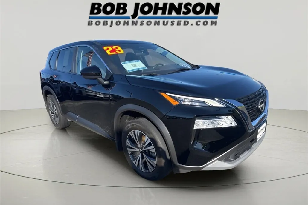 2023 Nissan Rogue SV photo 1