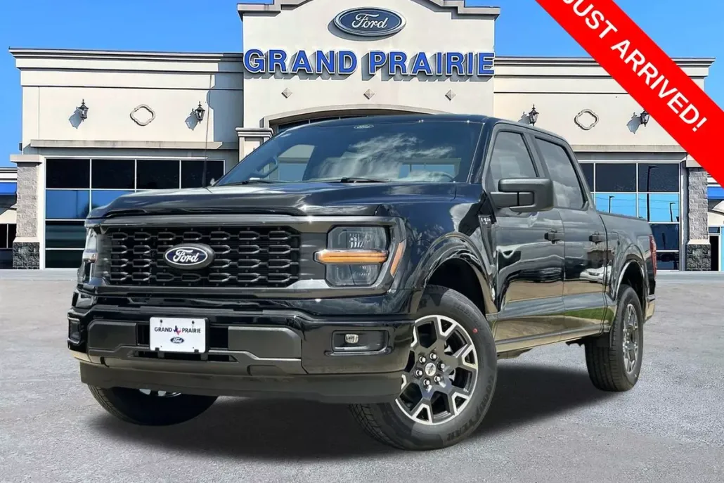 2025 Ford F-150 STX photo 1