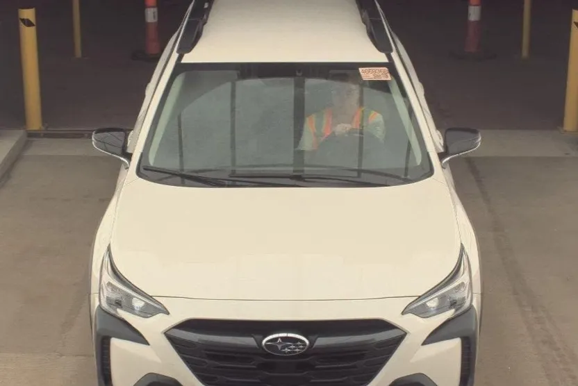 2024 Subaru Outback Premium photo 1