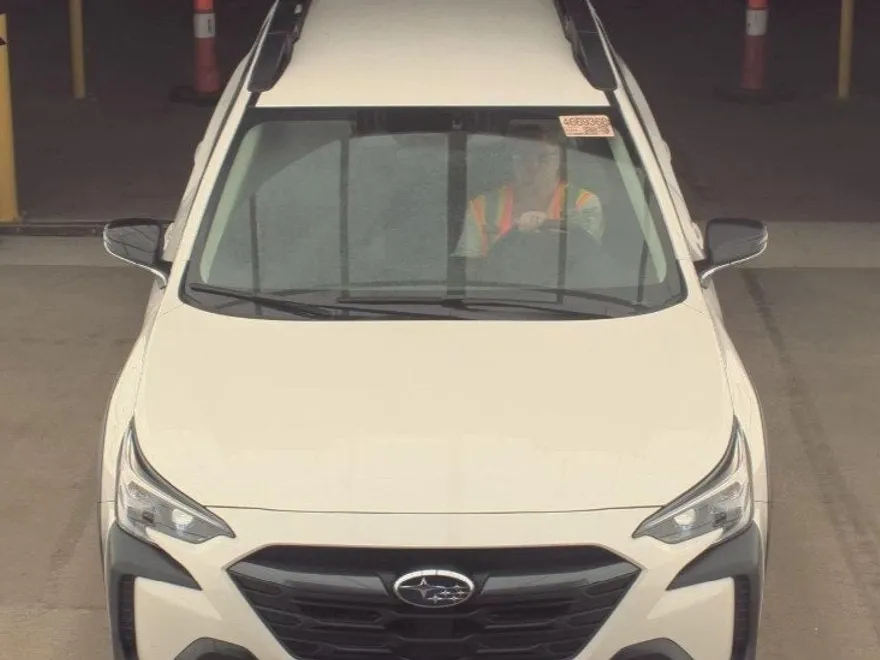 2024 Subaru Outback Premium photo 1