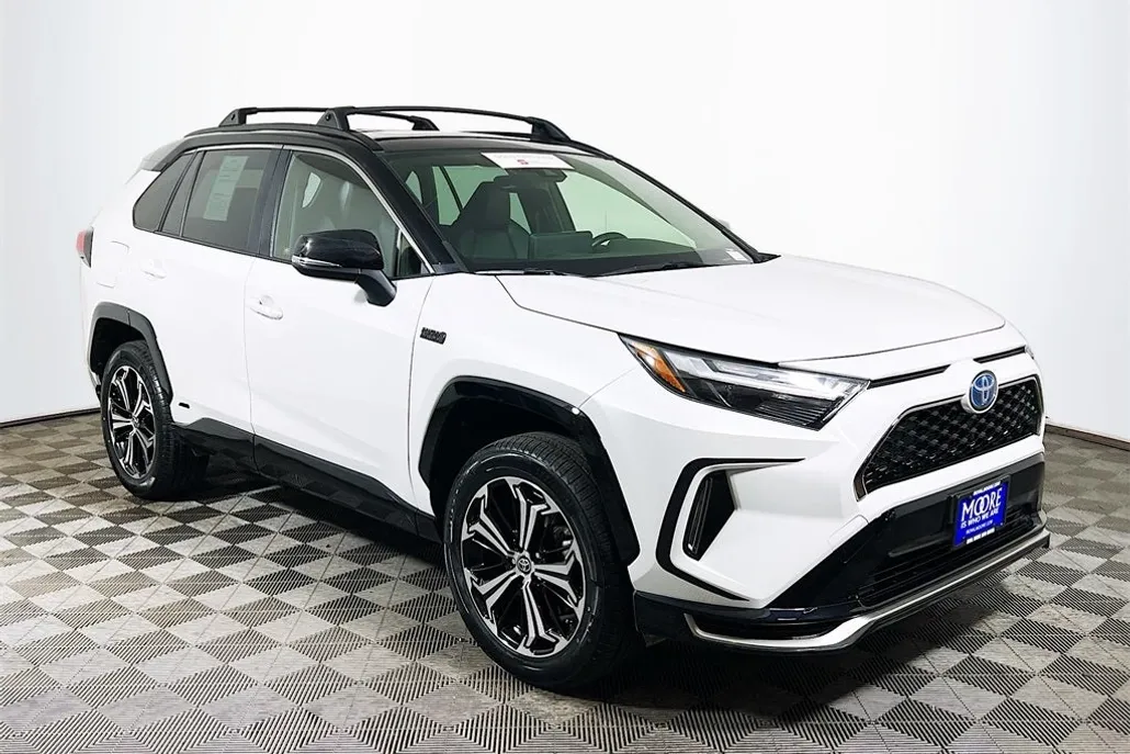 2023 Toyota RAV4 Prime XSE photo 1