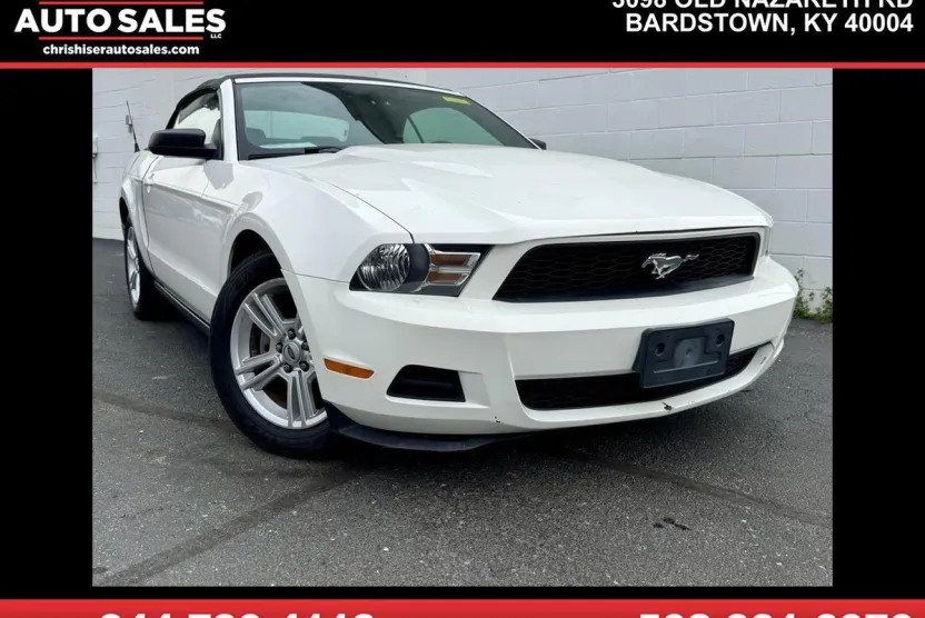 2010 Ford Mustang V6 photo 1