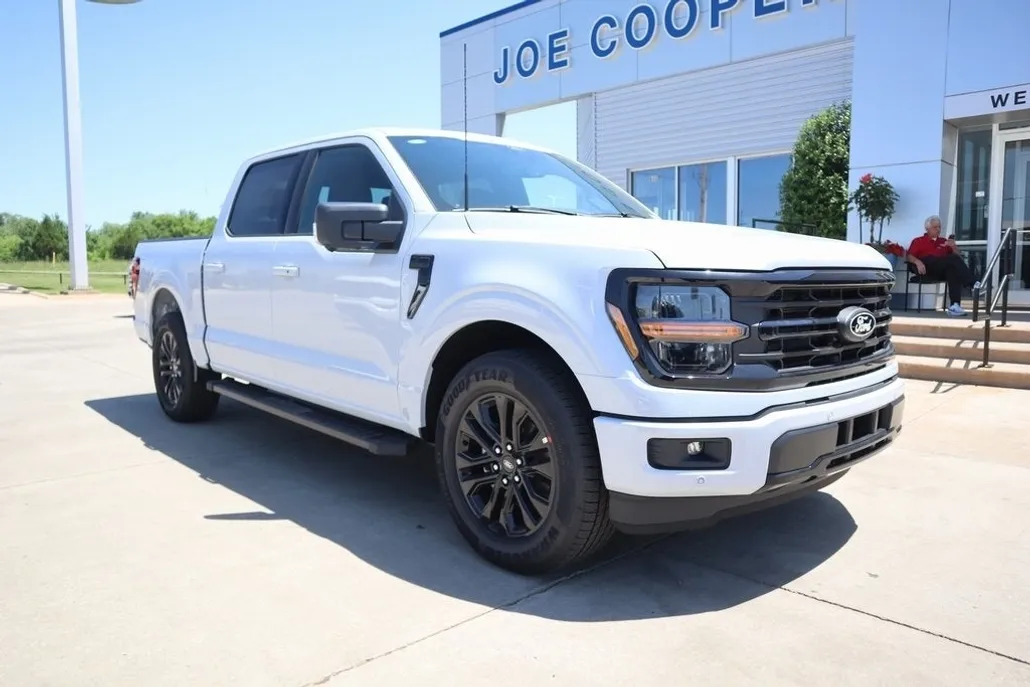 2025 Ford F-150 XLT photo 1