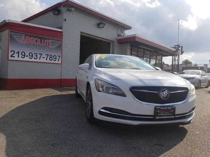2017 Buick LaCrosse Premium photo 1