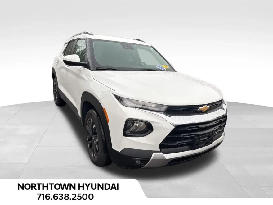 2023 Chevrolet Trailblazer LT photo 1