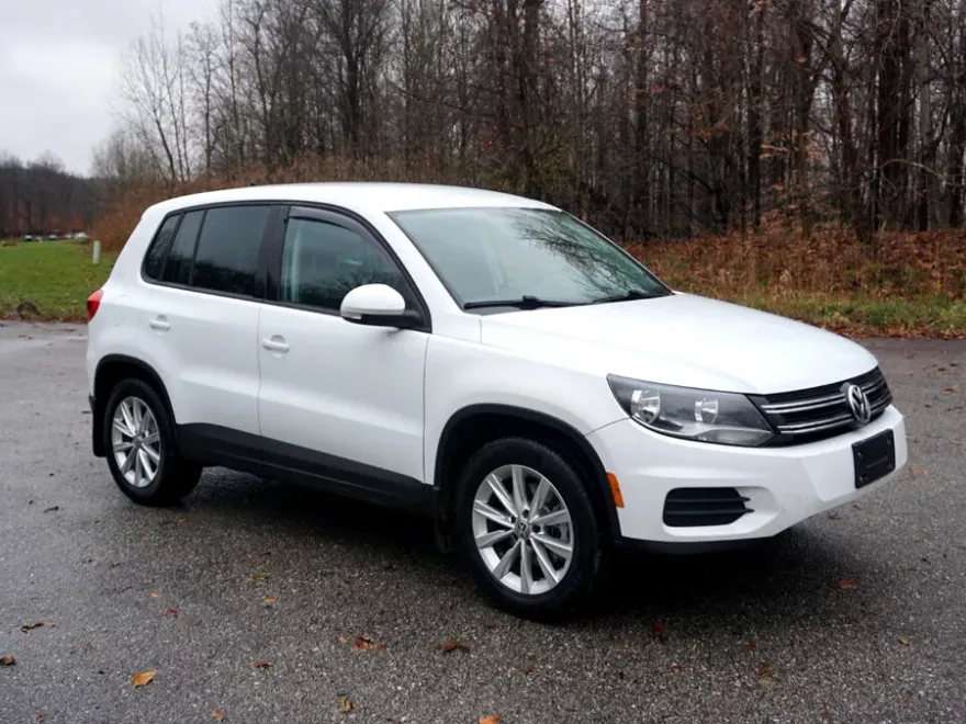 2014 Volkswagen Tiguan SE photo 1
