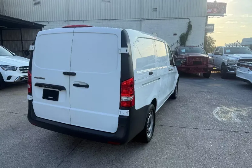 2020 Mercedes Benz Metris Cargo Van photo 1