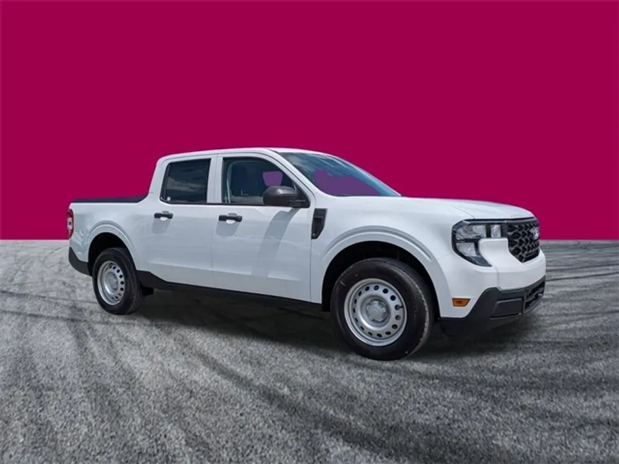 2025 Ford Maverick XL photo 1