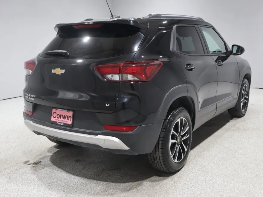 2025 Chevrolet Trailblazer LT photo 1